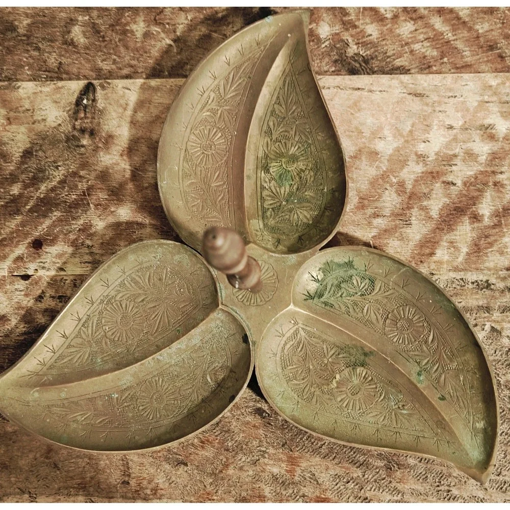 Vintage Brass Engraved Leaf Shape Handcrafted Dry Fruit Bowl, Nice Patina